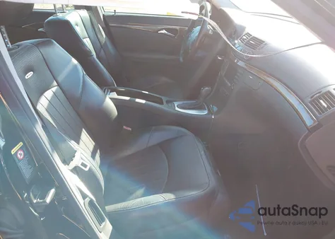 2005 Mercedes-Benz E 55 Amg z USA, uszkodzony, nr VIN WDBUF76J45A679022